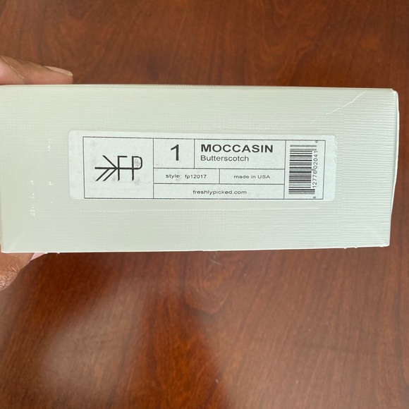 Freshly picked butterscotch moccasins - Picture 3 of 6